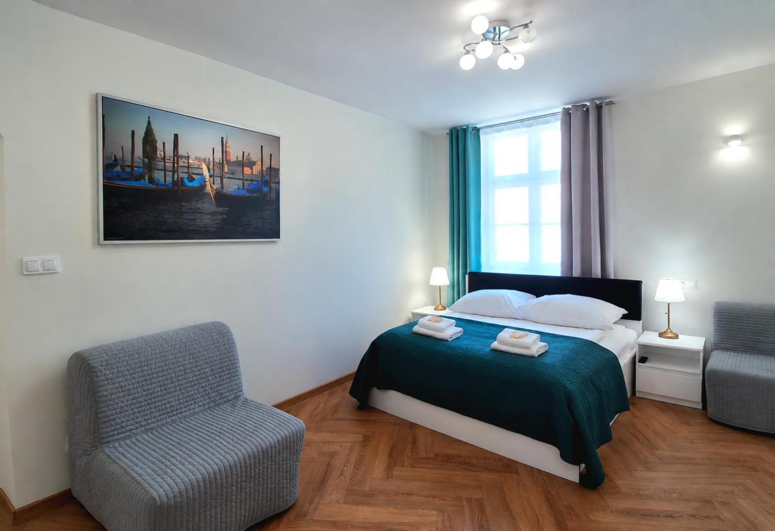 Deluxe Apartment
