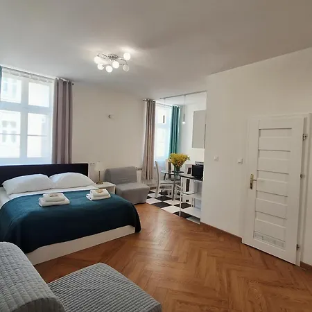 Royal Castle Apartments-2